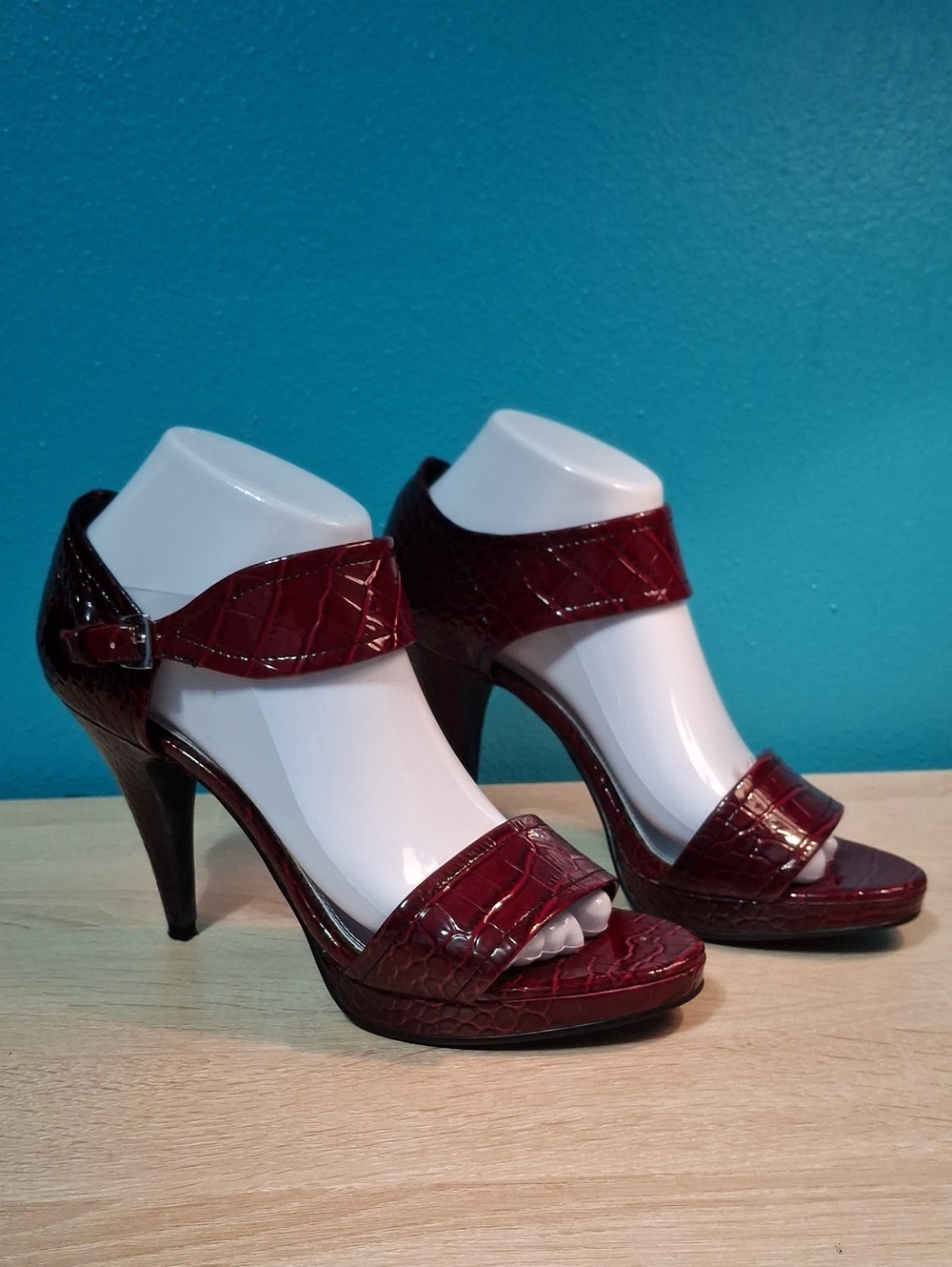 White House Black Market Paula Burgundy Croc-Embossed High Heel Sandals